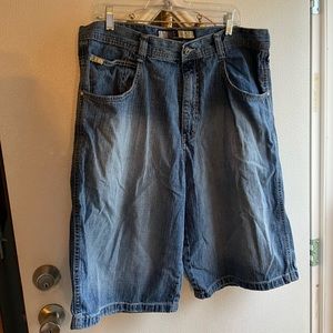 SouthPole men’s size 38 shorts